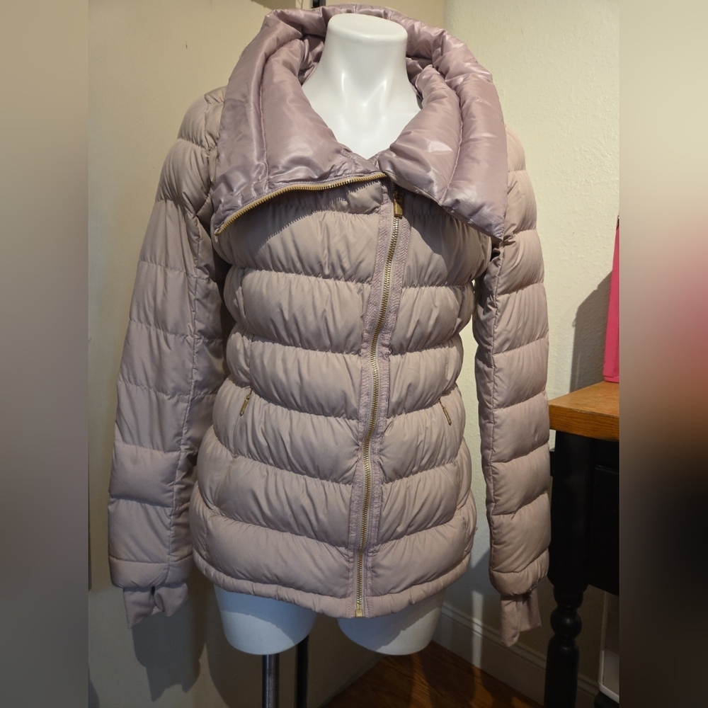 Athleta Women's Puffer Jacket in Soft‎ Lavender